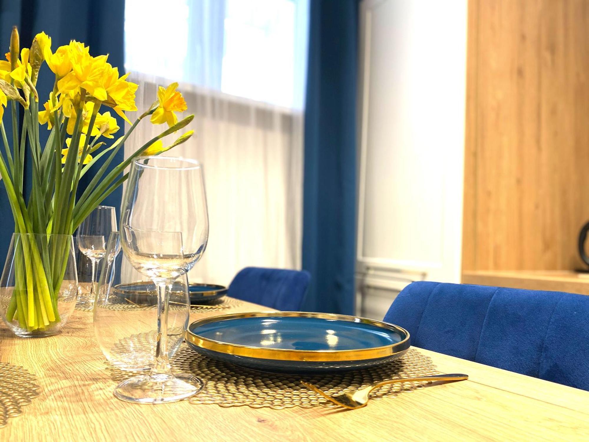 Golden Home - Gliwice Centrum, Mikolowska - Z Zadaszonym Parkingem W Cenie Ngoại thất bức ảnh